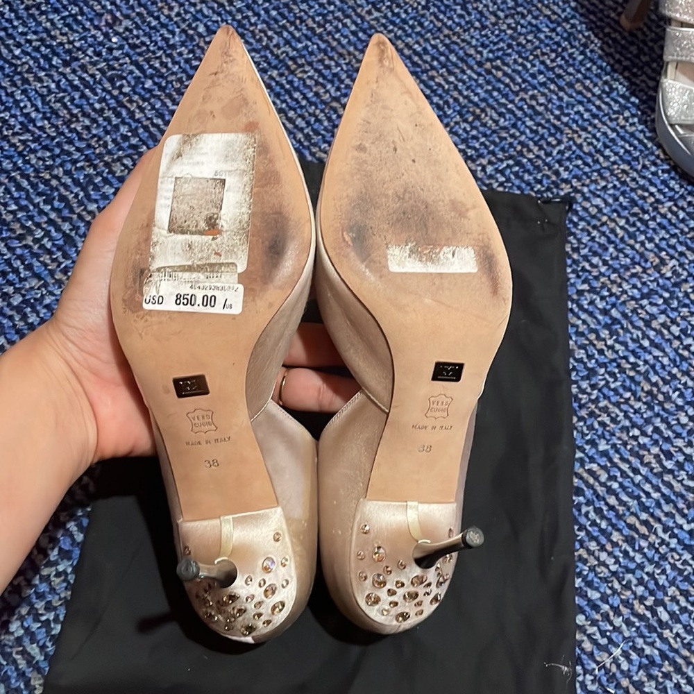 Escada Silk Beige/Skin jeweled pumps - Picture 5 of 6